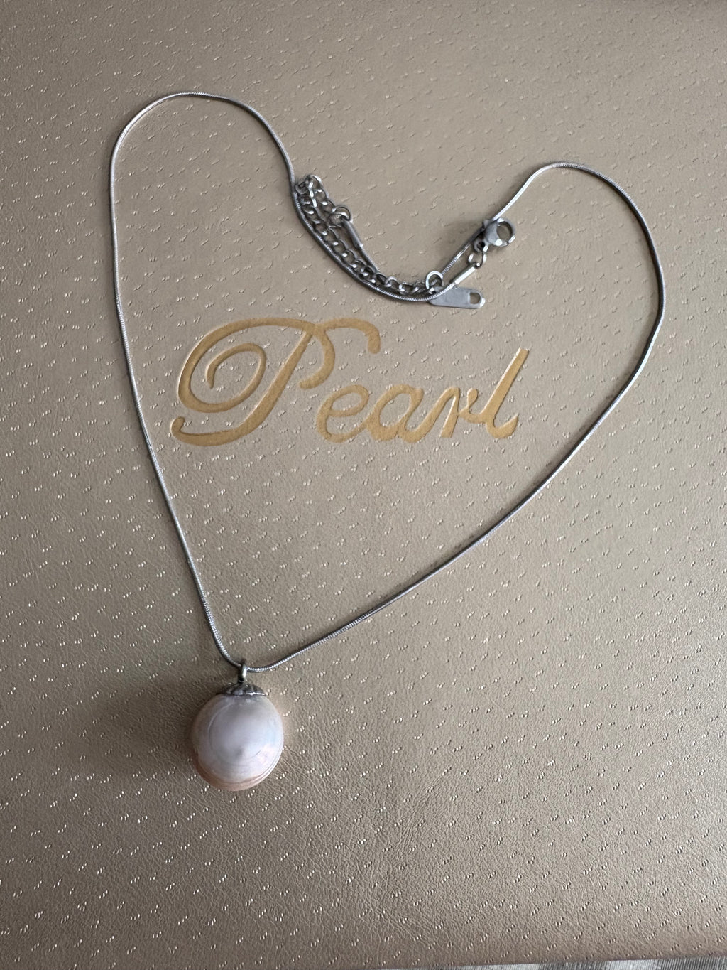 大尺寸車輪形狀珍珠吊墜頸鏈（禾力珍珠時來運轉概念禮品）