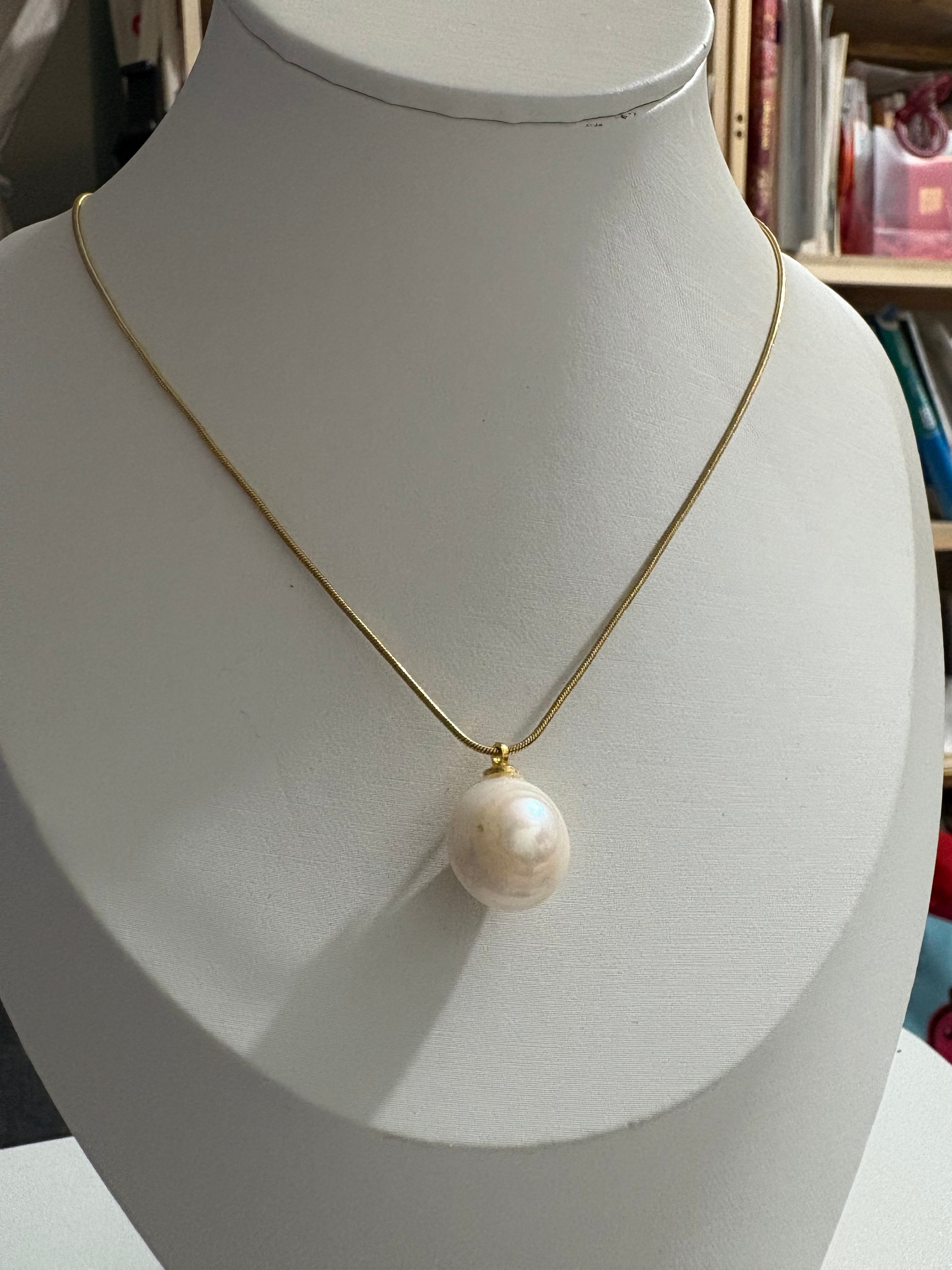 时尚大尺寸車輪形狀珍珠吊墜頸鏈（禾力珍珠時來運轉概念礼品， 原創作品）